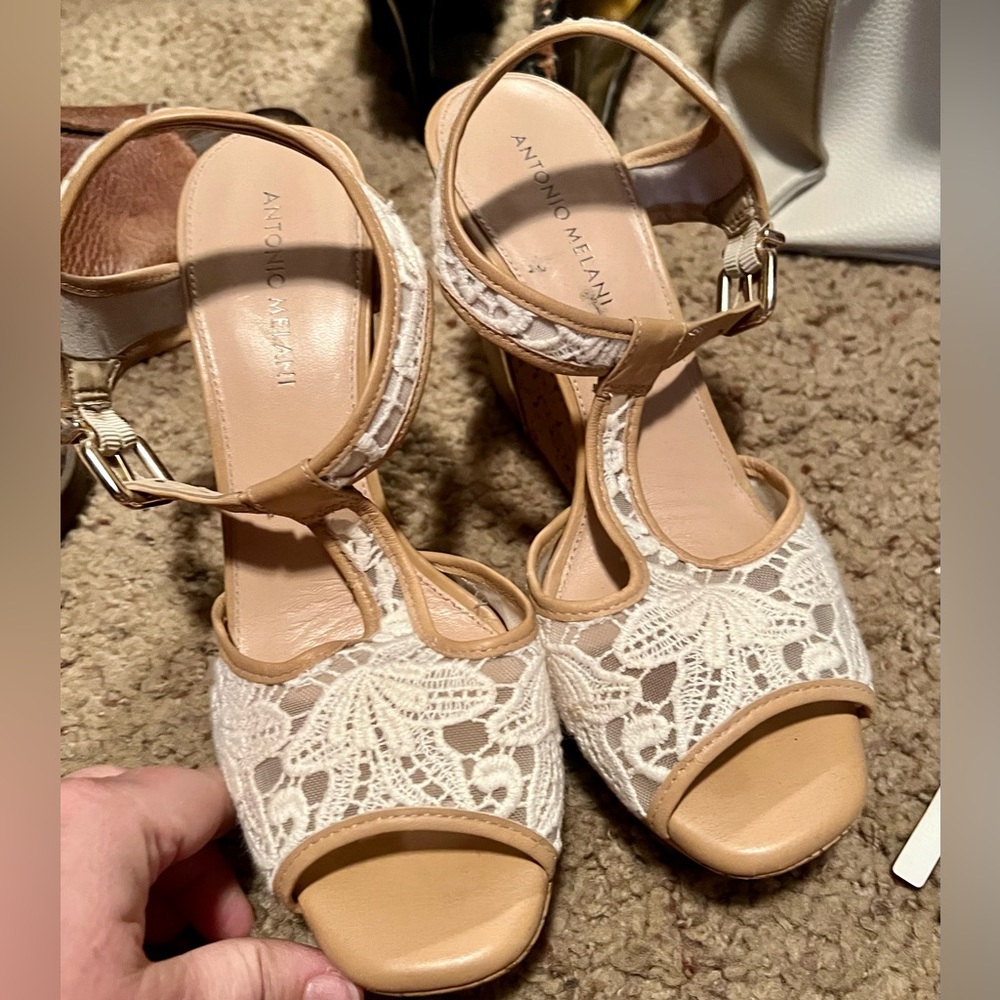 Antonio Melani wedges